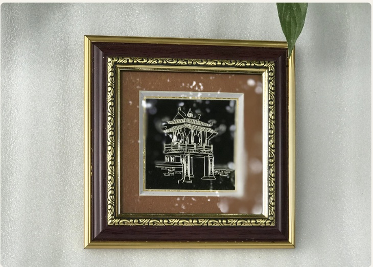 Decorative artwork from Atelier Pascale
